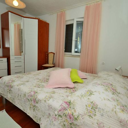 Apartments Fani Kanun Bol Zewnętrze zdjęcie