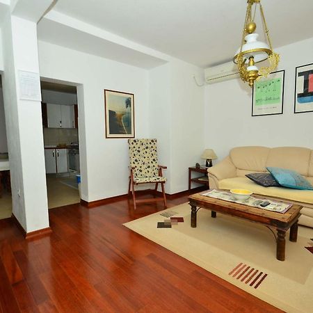 Apartments Fani Kanun Bol Zewnętrze zdjęcie