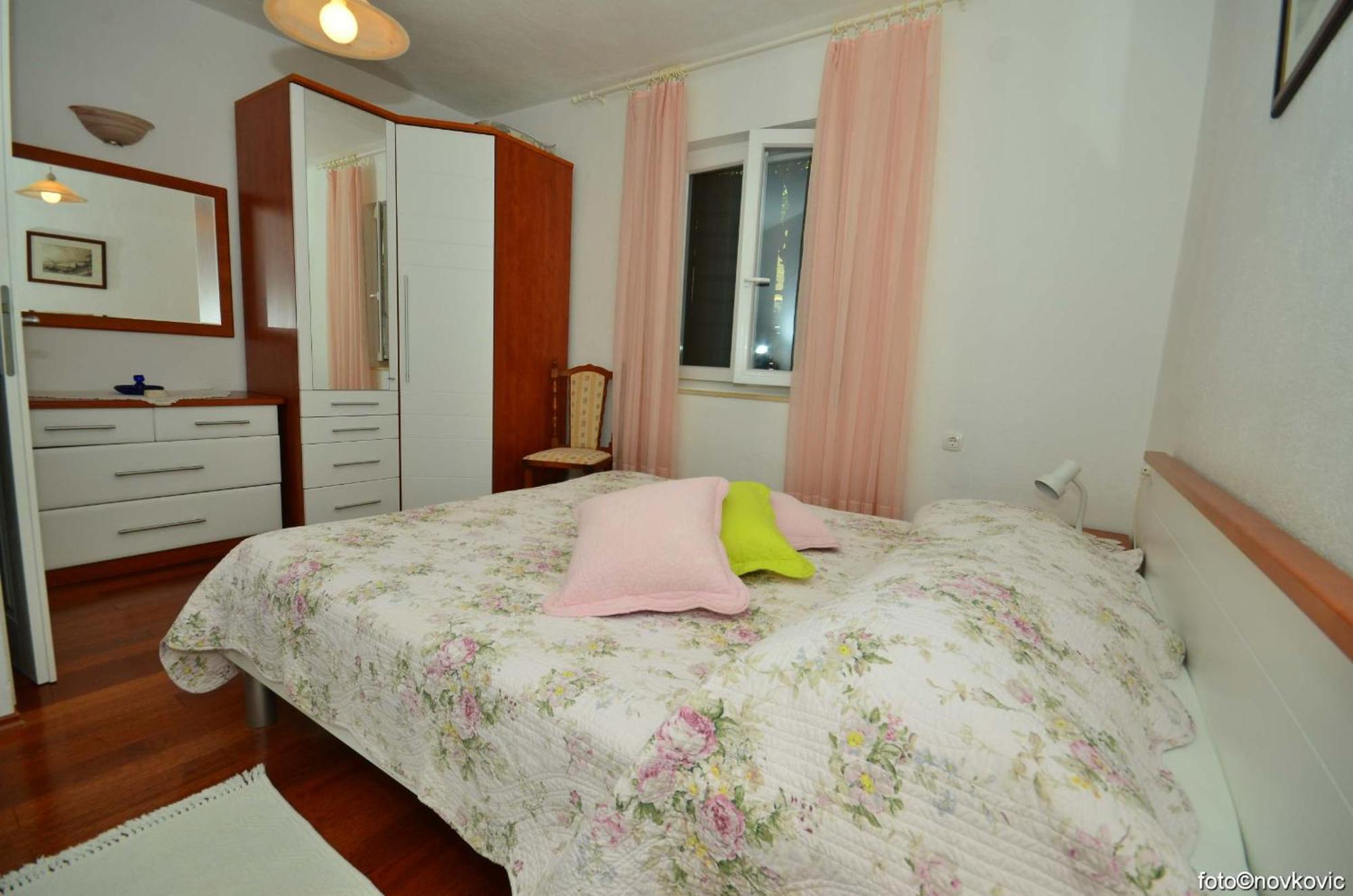 Apartments Fani Kanun Bol Zewnętrze zdjęcie