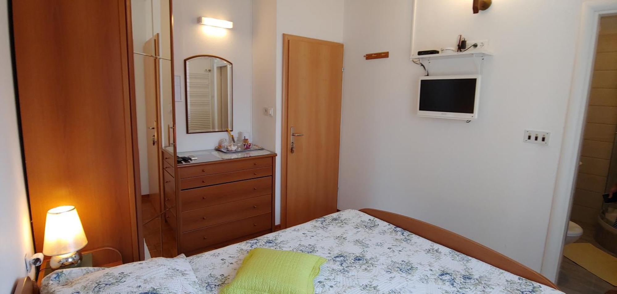 Apartments Fani Kanun Bol Zewnętrze zdjęcie